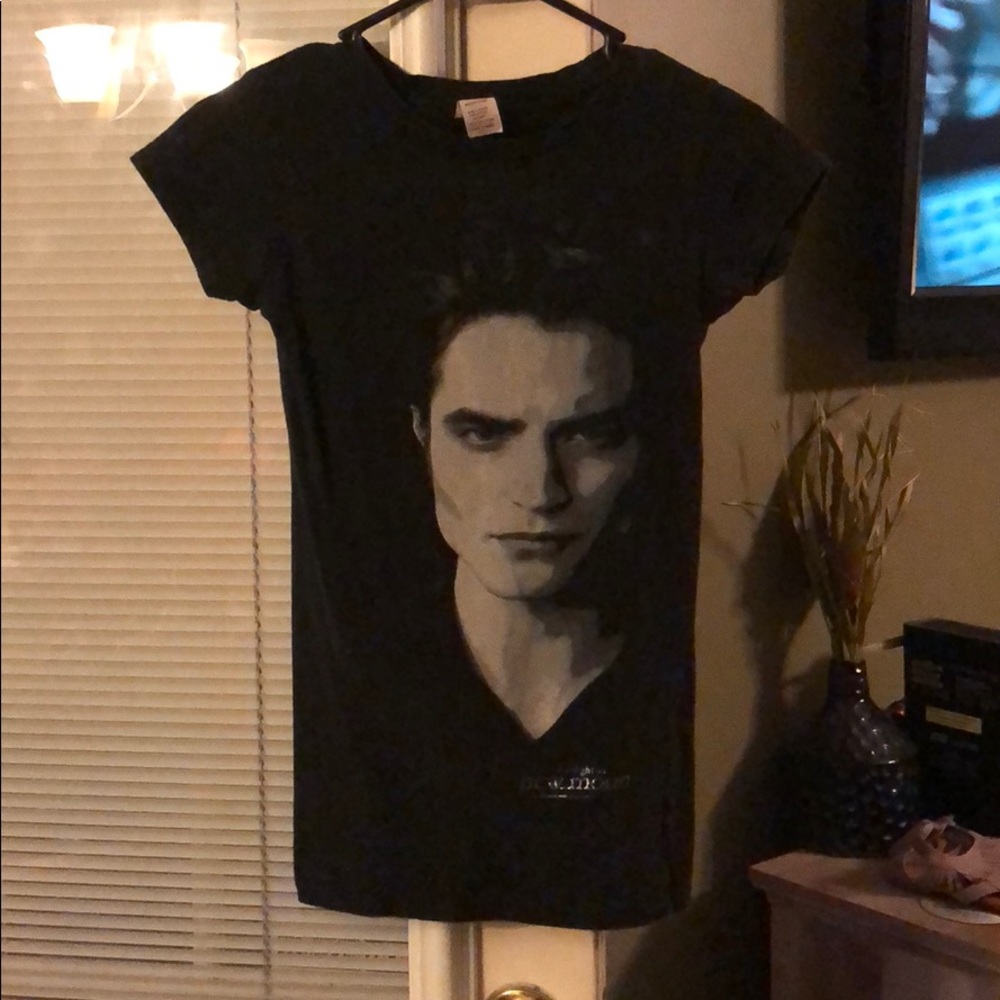 New Moon Edward T-shirt
